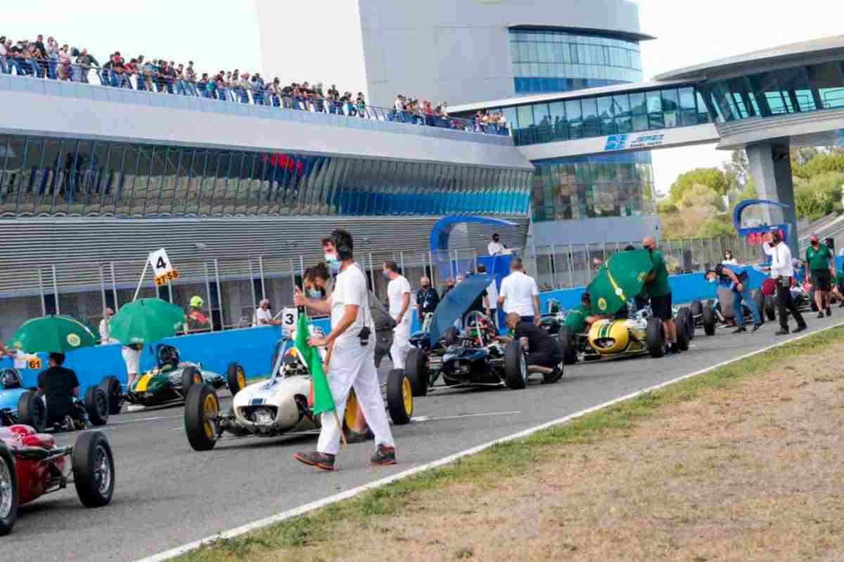 Coches antiguos y circuito de Jerez, es un planazo