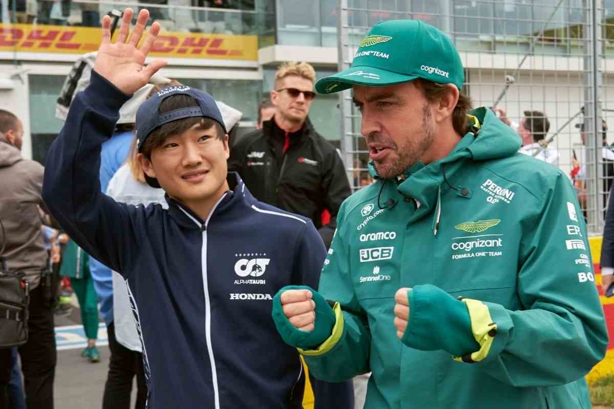Tsunoda, Fernando Alonso